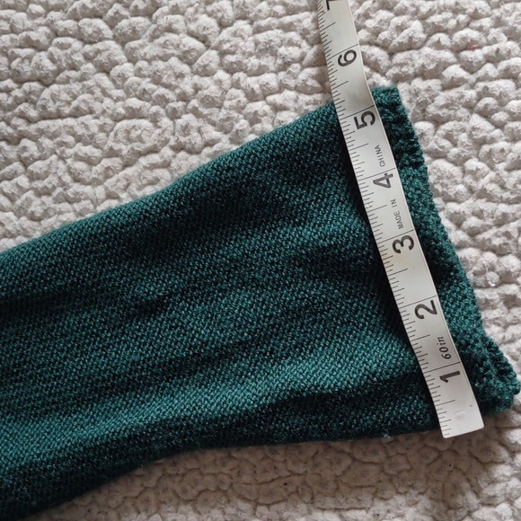 Charlie & Robin Size Small 100% Wool Green Floral Crochet Hook Loop Sweater - Picture 8 of 16